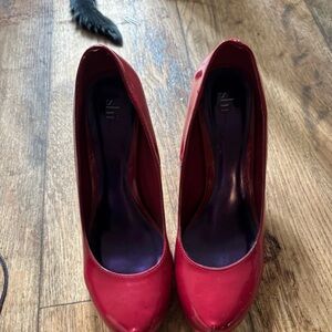 Shi by JOURNEYS Vibrant Red Heels